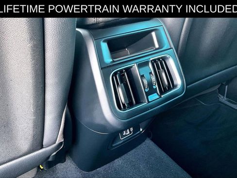 Used 2024 Maserati Grecale GT image 31