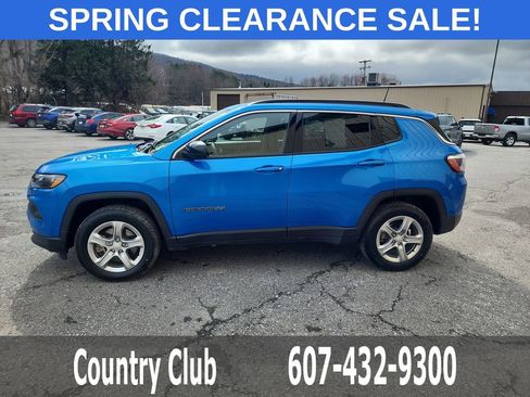 Used 2024 Jeep Compass Latitude w/ Convenience Group image 5
