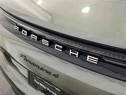 New 2026 Porsche Panamera 4 image 25