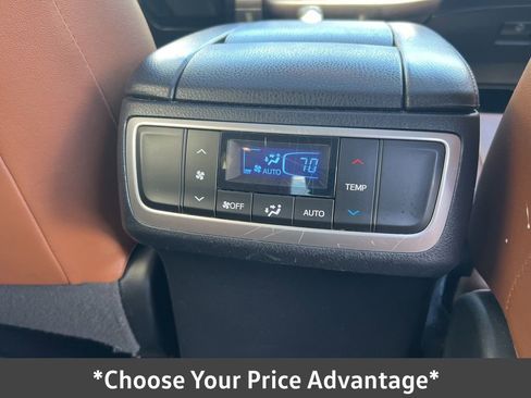 Used 2018 Toyota Highlander Limited image 25