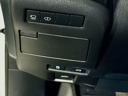 Used 2021 Lexus ES 300h Ultra Luxury w/ Accessory Package 2 image 10