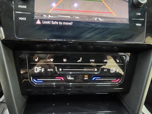 Used 2021 Volkswagen Arteon SE FWD image 35