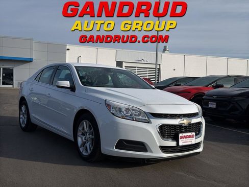 Used 2015 Chevrolet Malibu LT w/ Power Convenience Package image 1