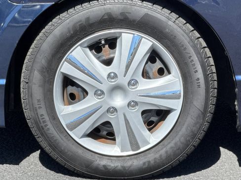 Used 2010 Honda Civic DX-VP image 11