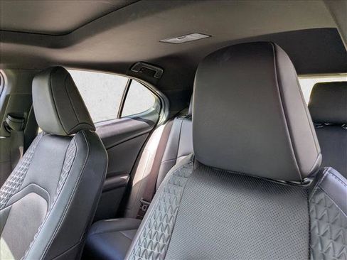 Used 2019 Lexus UX 200 UX 200 w/ Premium Package image 17