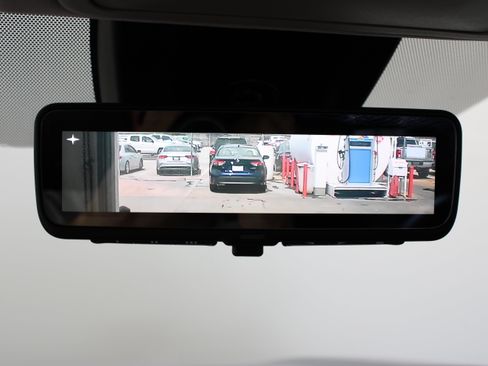 Used 2019 Toyota RAV4 Limited FWD image 24