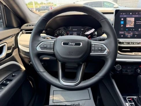 Used 2024 Jeep Compass Limited AWD/4WD image 11