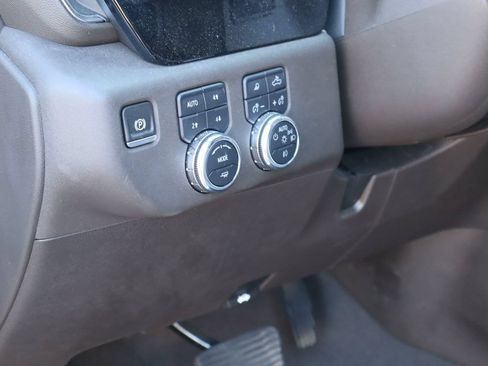 Used 2025 GMC Sierra 2500 SLT w/ Texas SLT Premium Package AWD/4WD image 24