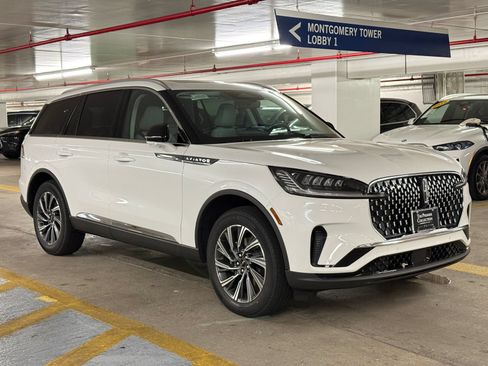 New 2026 Lincoln Aviator AWD image 6