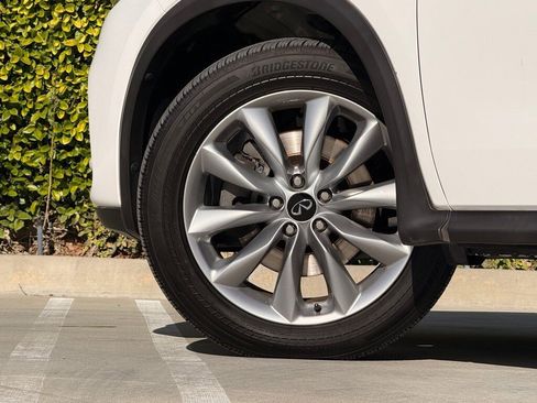 Used 2020 INFINITI QX50 Luxe image 9