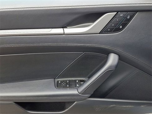 Used 2025 Porsche 911 Carrera image 17