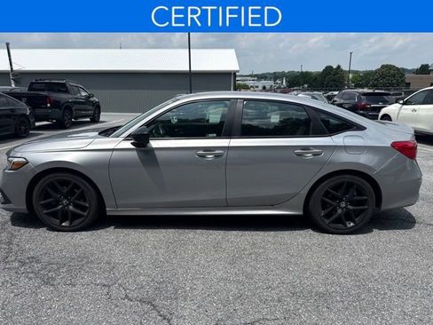 Used 2022 Honda Civic Sport image 2