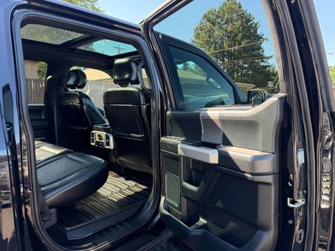 Used 2017 Ford F150 Lariat w/ Equipment Group 502A Luxury AWD/4WD image 12