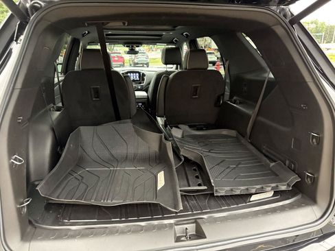 Used 2023 Chevrolet Traverse Premier w/ Redline Edition AWD/4WD image 20