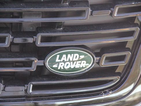 New 2026 Land Rover Range Rover Velar Dynamic SE image 11