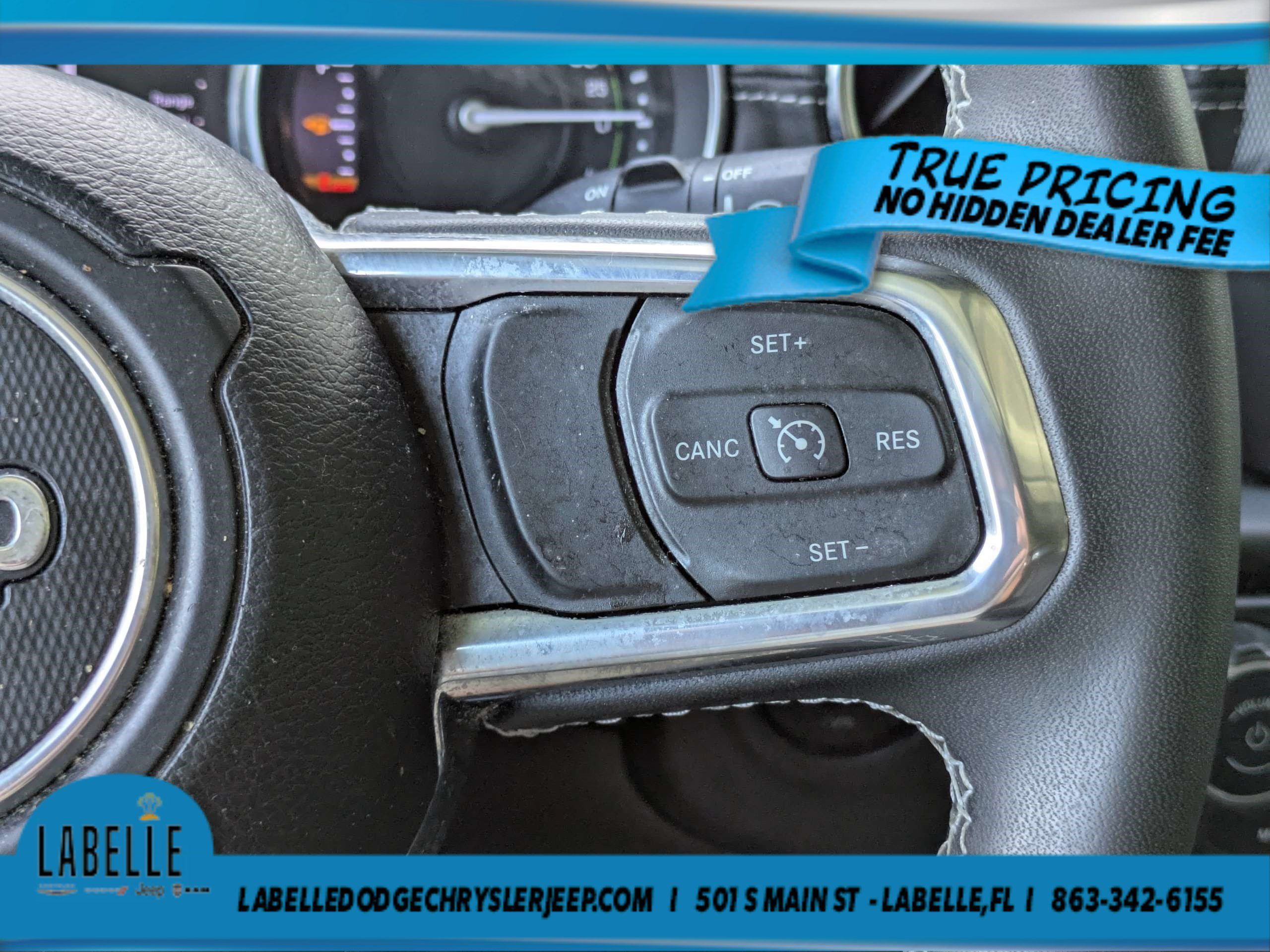 Used 2023 Jeep Wrangler Unlimited Sahara AWD/4WD image 25