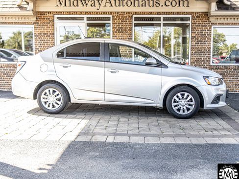 Used 2017 Chevrolet Sonic LS image 9