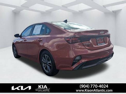 Used 2023 Kia Forte LXS FWD image 5