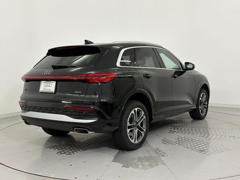 Certified 2025 Audi Q5 Premium w/ Convenience Package AWD/4WD image 9