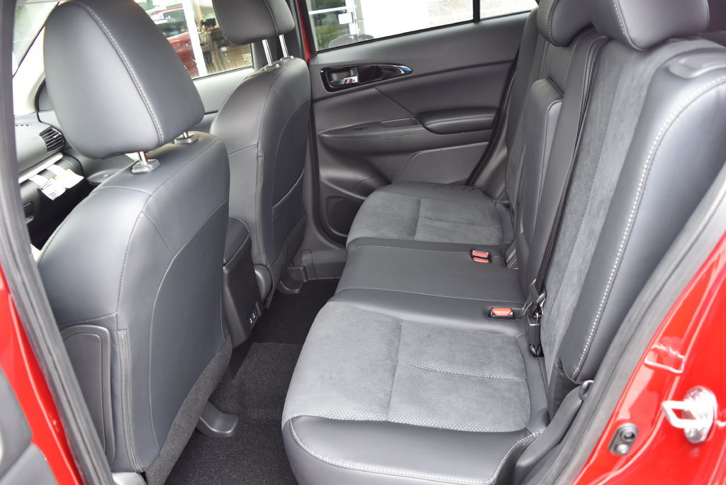 New 2026 Mitsubishi Eclipse Cross SE AWD/4WD image 10