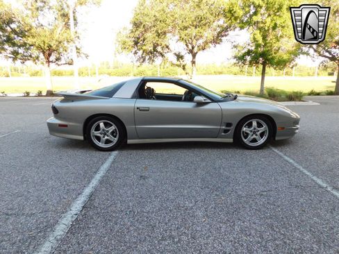 Used 1999 Pontiac Firebird Formula w/ Security Pkg image 3