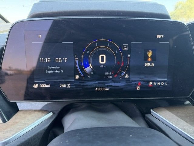 Used 2025 Chevrolet Suburban High Country AWD/4WD image 12