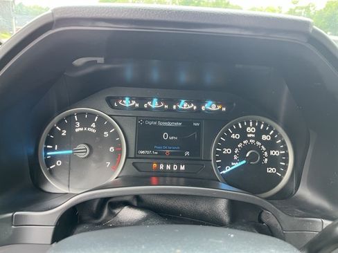 Used 2019 Ford F150 XLT w/ Equipment Group 302A Luxury AWD/4WD image 24