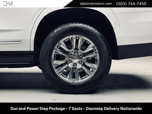 Used 2026 GMC Yukon Denali w/ Sun & Power Step Package AWD/4WD image 47