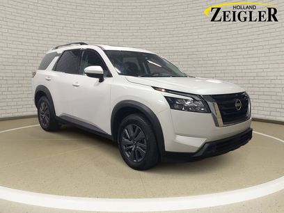 Used 2024 Nissan Pathfinder SV w/ SV Premium Package