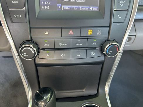 Used 2016 Toyota Camry LE w/ Protection Package (Q2) FWD image 21