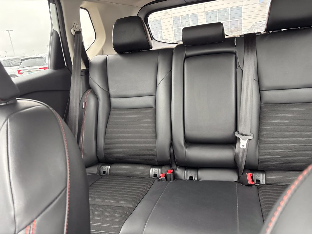 Used 2025 Nissan Rogue SV AWD/4WD image 17