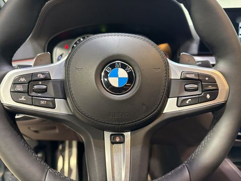 Used 2018 BMW M550i xDrive AWD/4WD image 13
