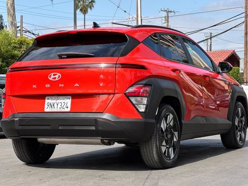 Used 2024 Hyundai Kona SEL FWD image 4