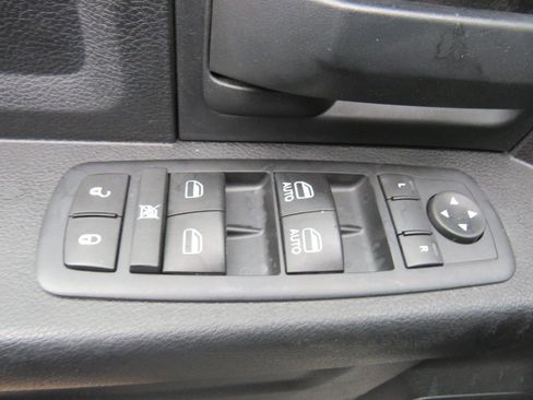 Used 2016 RAM 1500 Tradesman w/ Popular Equipment Group RWD image 9