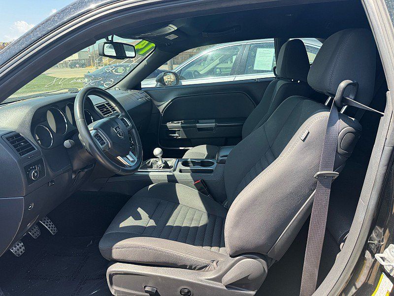 Used 2014 Dodge Challenger R/T RWD image 13