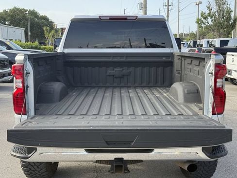 Used 2021 Chevrolet Silverado 2500 LT w/ Convenience Package AWD/4WD image 12