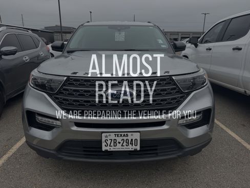 Used 2023 Ford Explorer XLT w/ Equipment Group 202A image 1