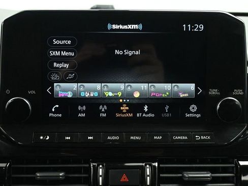 Used 2022 Nissan Pathfinder SL image 32