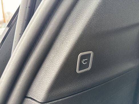 New 2026 Chrysler Voyager LX image 14