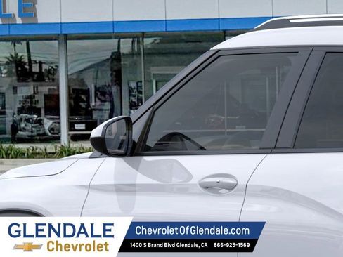 New 2026 Chevrolet TrailBlazer LT w/ LT Cold Weather Package FWD image 12