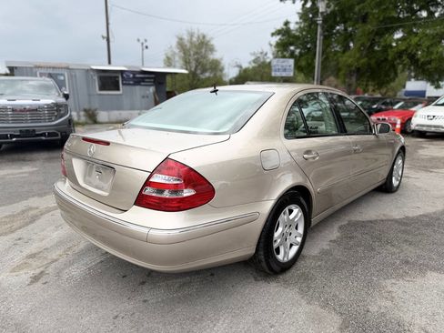 Used 2005 Mercedes-Benz E 320 Sedan image 4