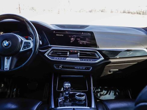 Used 2019 BMW X5 xDrive50i w/ M Sport Package image 13