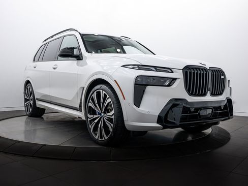 Used 2023 BMW X7 M60i w/ Executive Package image 1