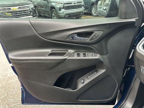 Used 2020 Chevrolet Equinox Premier image 29