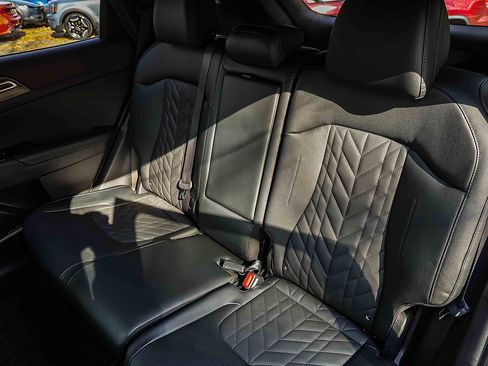 Certified 2025 Kia Sportage X-Line image 21