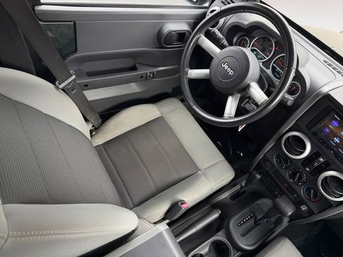 Used 2010 Jeep Wrangler Unlimited Sahara w/ Dual Top Group image 14