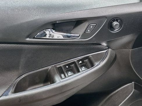 Used 2017 Chevrolet Cruze LT w/ RS Package FWD image 16