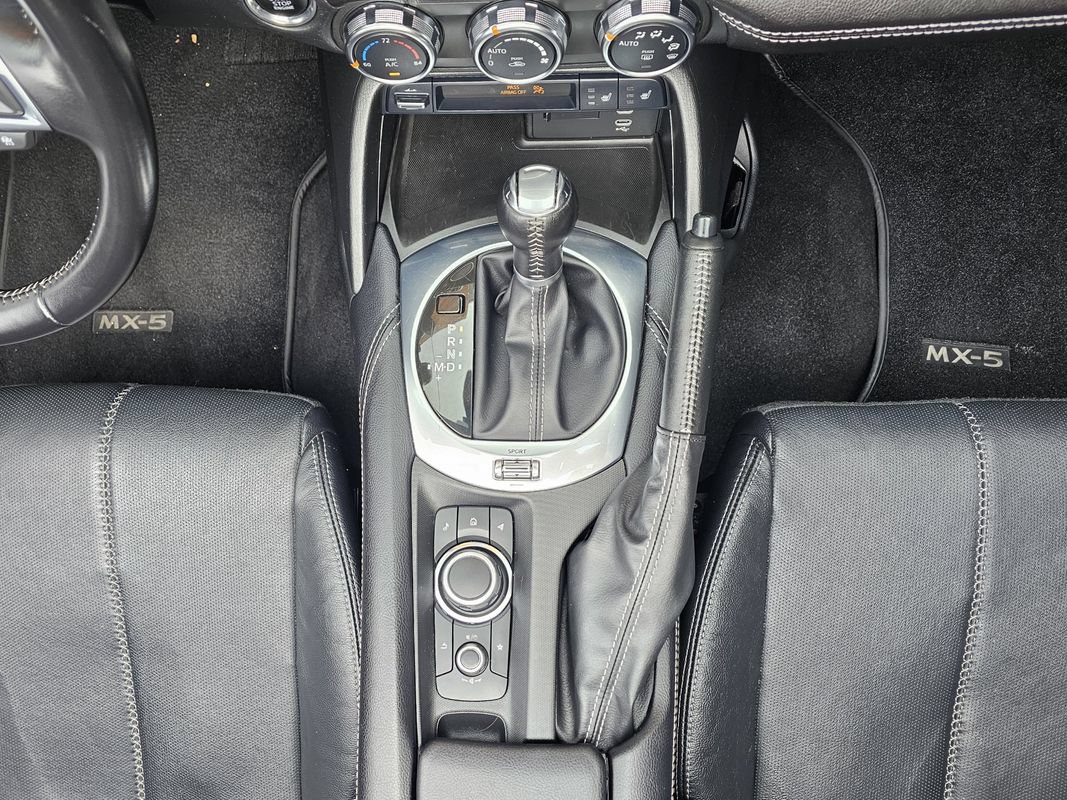 Used 2025 MAZDA MX-5 Miata RF Grand Touring RWD image 27