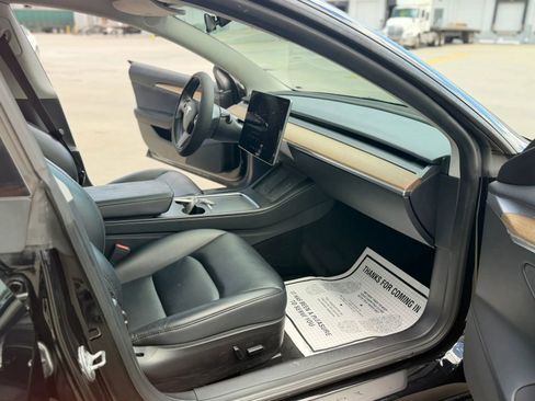 Used 2022 Tesla Model 3 Standard Range image 21