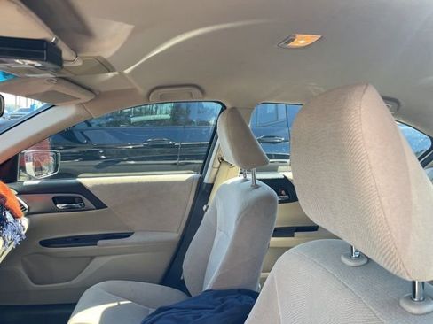 Used 2013 Honda Accord LX image 4